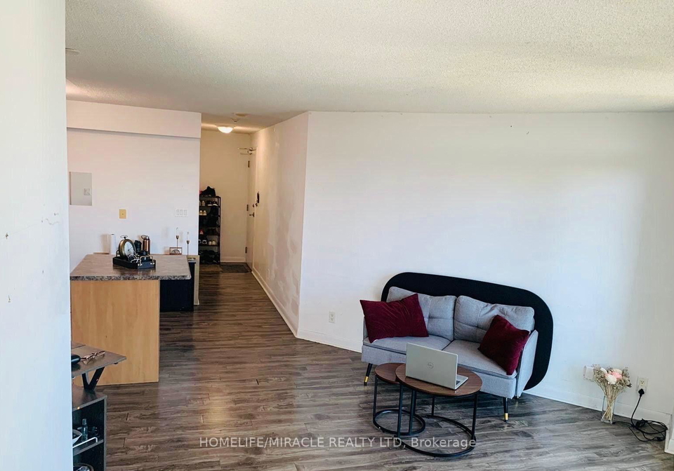 600-fleet-street-toronto-ontario-c13009528