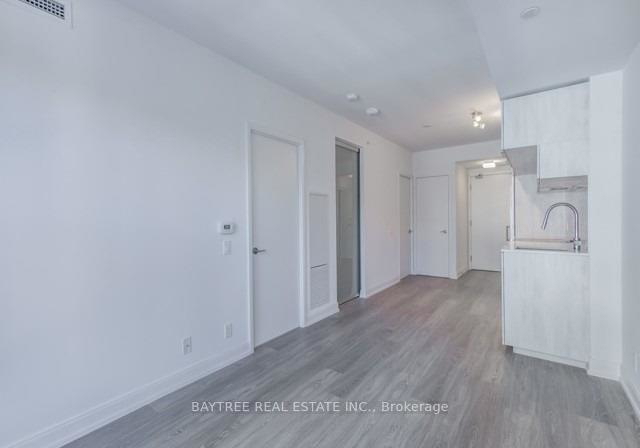 181-dundas-street-e-toronto-ontario-c13010036