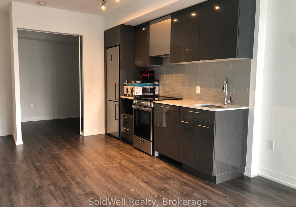 251-jarvis-street-toronto-ontario-c13010188