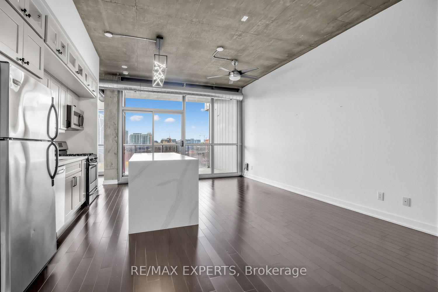 60-bathurst-street-toronto-ontario-c13010244