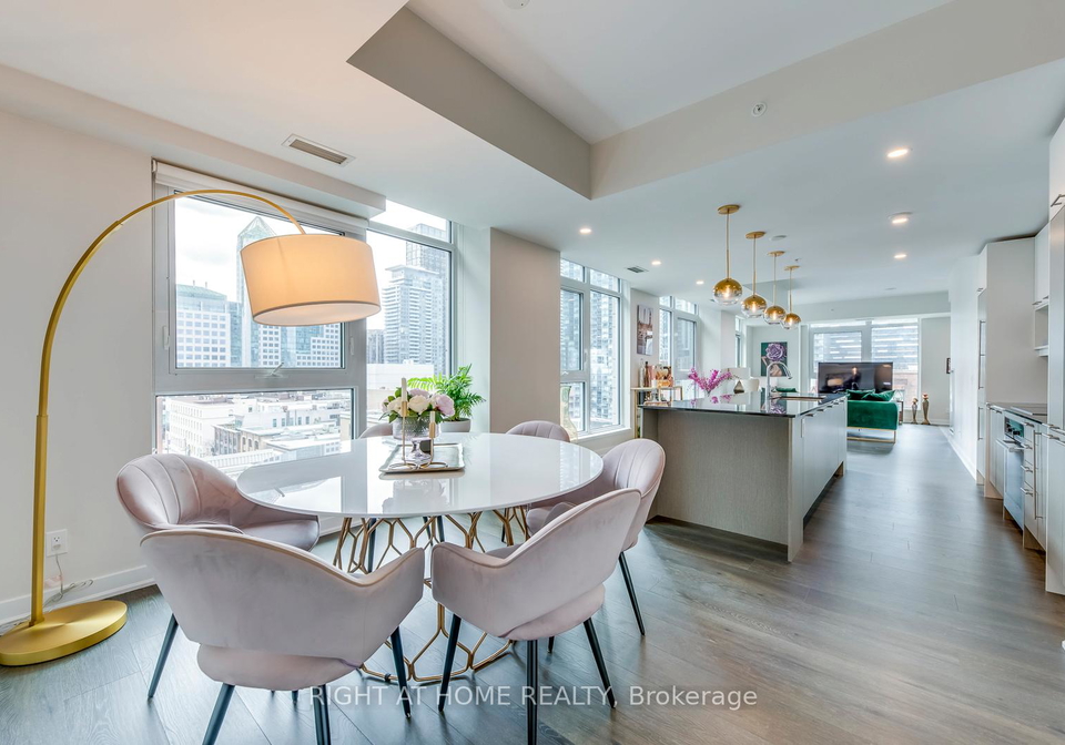 30-nelson-street-toronto-ontario-c13010292
