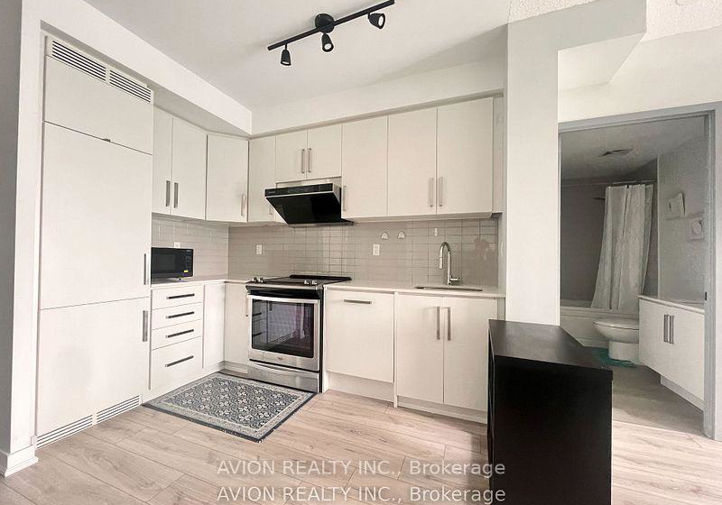 5180-yonge-street-toronto-ontario-c13010374