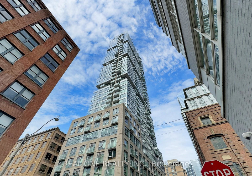 30-nelson-street-toronto-ontario-c13010490