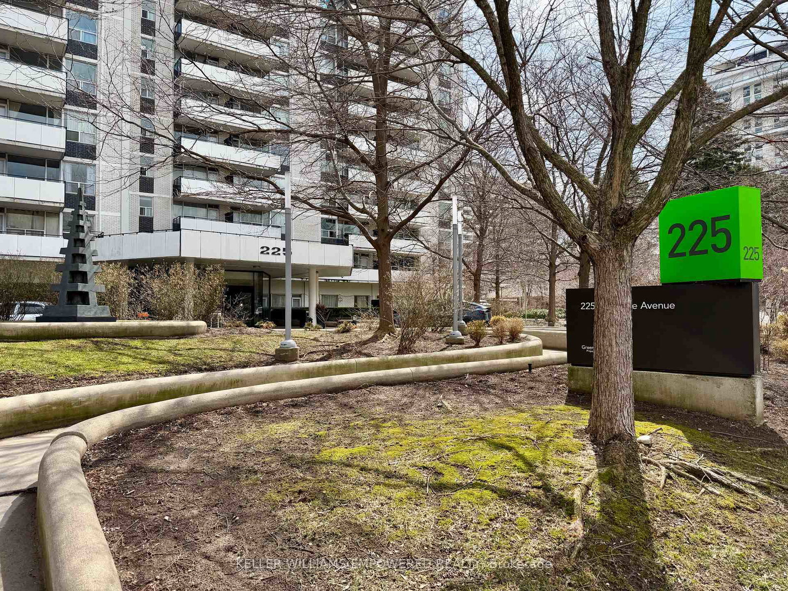 225-davisville-avenue-toronto-ontario-c13010590