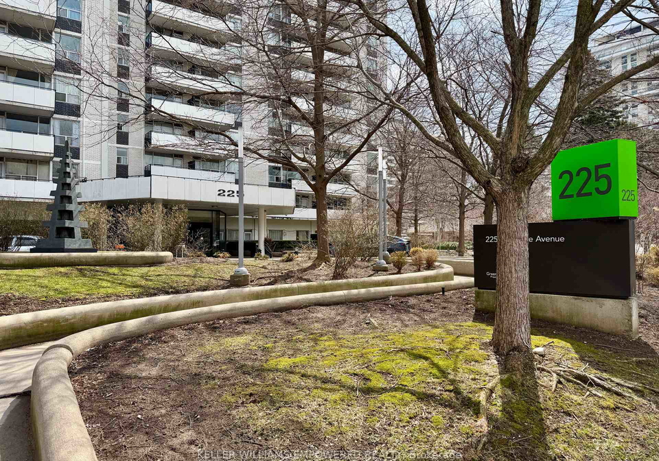 225-davisville-avenue-toronto-ontario-c13010594
