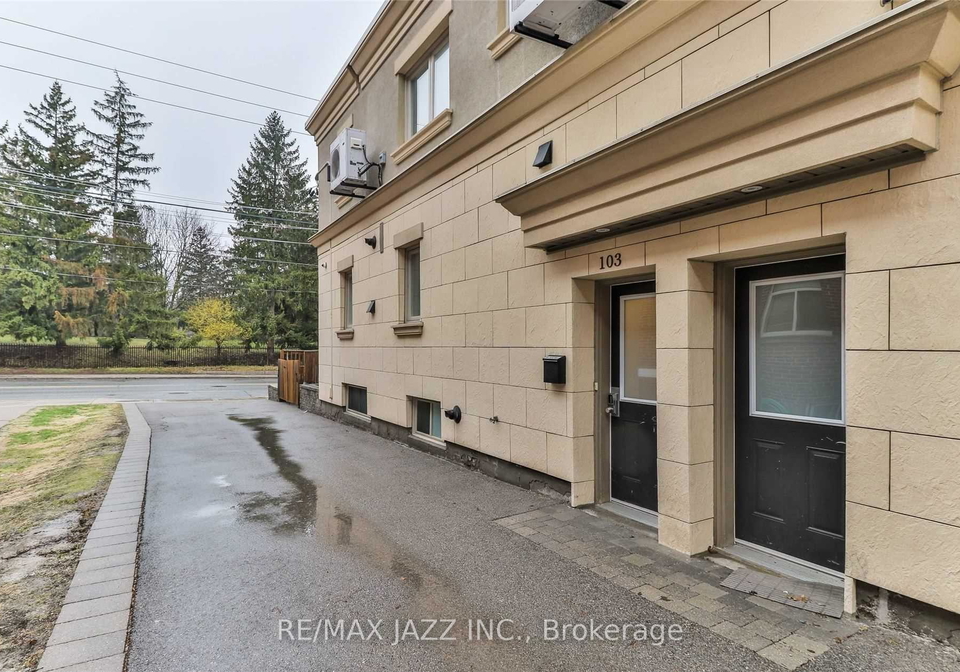 1303-bayview-avenue-east-york-ontario-c13010942
