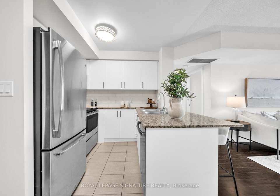 5791-yonge-street-north-york-ontario-c13011080