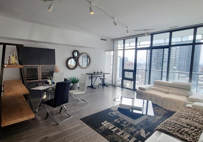33-charles-street-e-toronto-ontario-c13011324