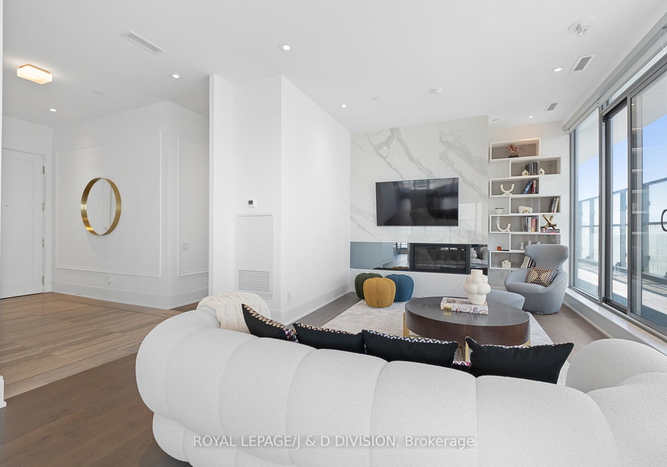 50-charles-street-e-toronto-ontario-c13011380