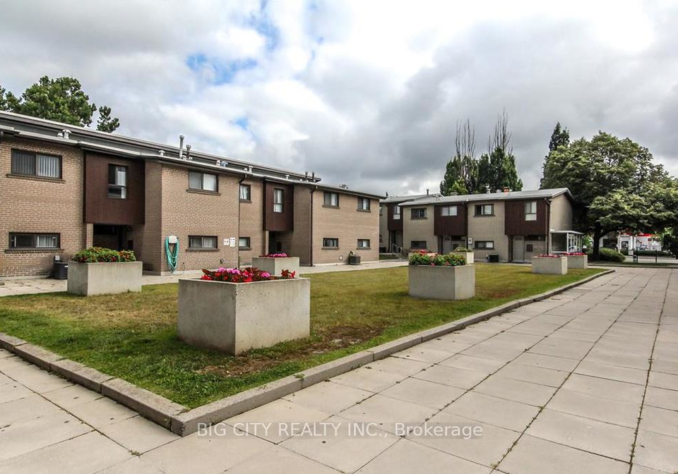 3092-don-mills-road-north-york-ontario-c13011746