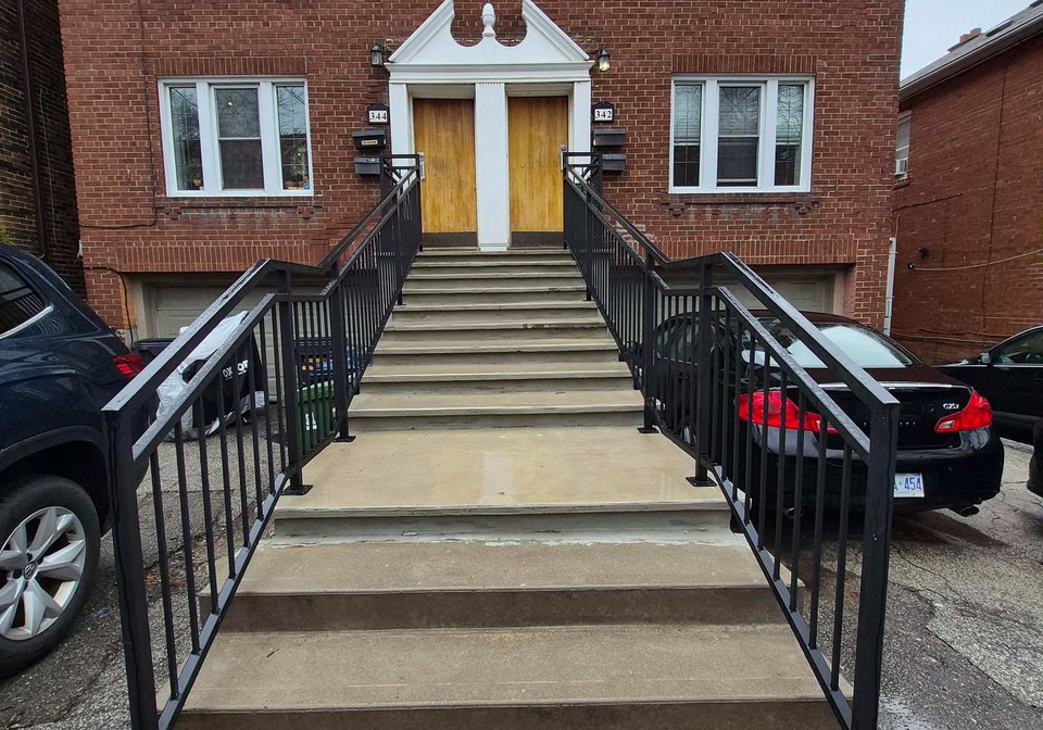 344-roselawn-avenue-toronto-ontario-c13011908