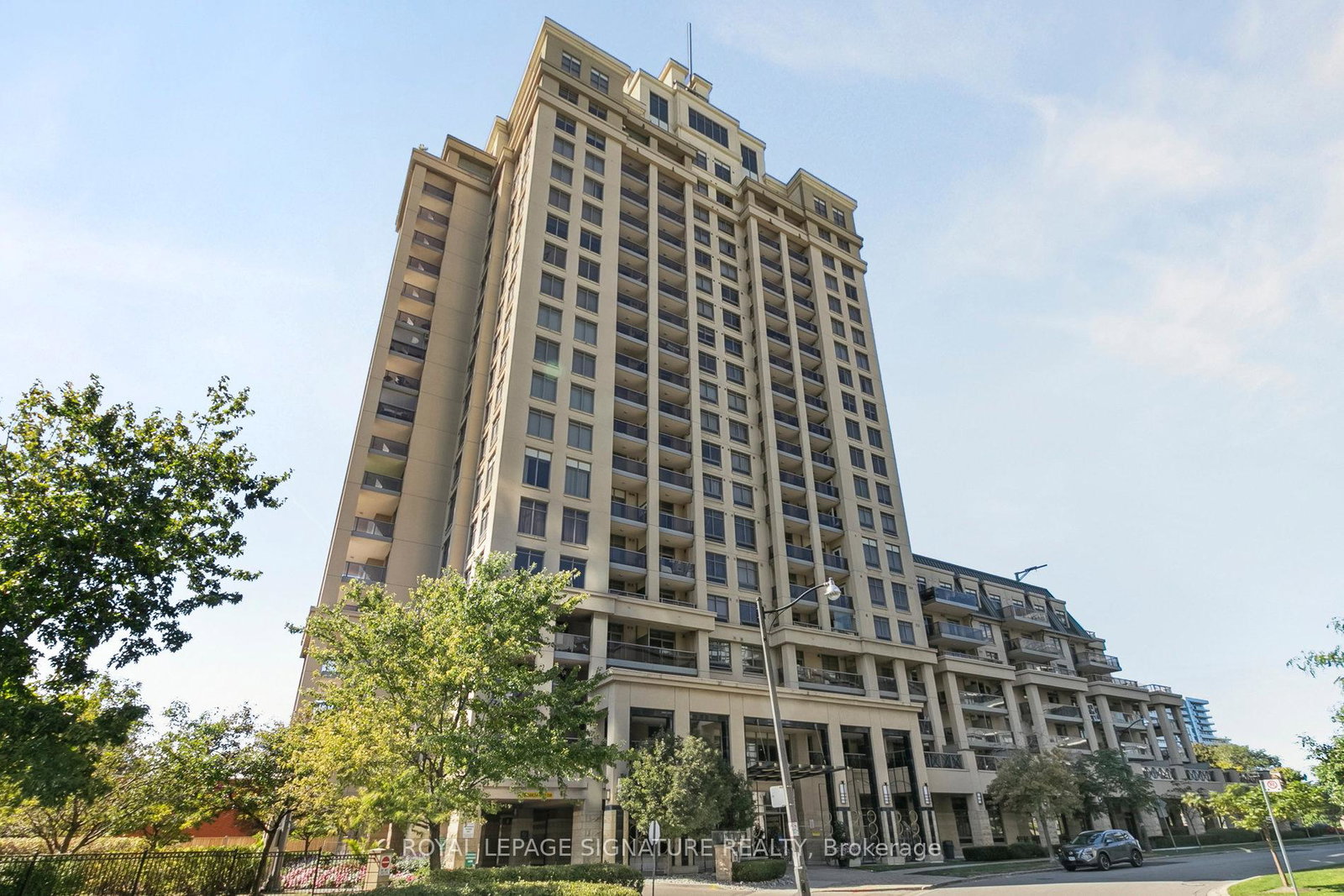 18-kenaston-gardens-north-york-ontario-c13011998