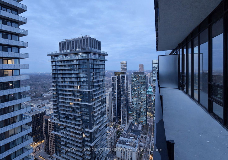 55-charles-street-toronto-ontario-c13012136