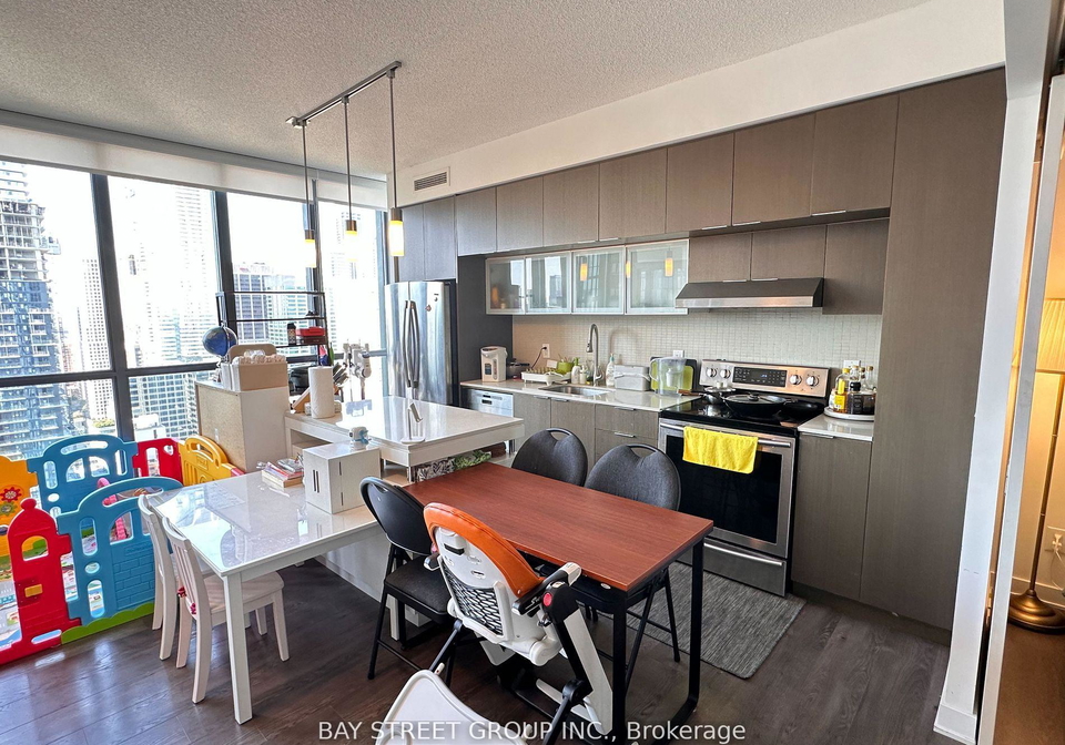 110-charles-street-e-toronto-ontario-c13012488