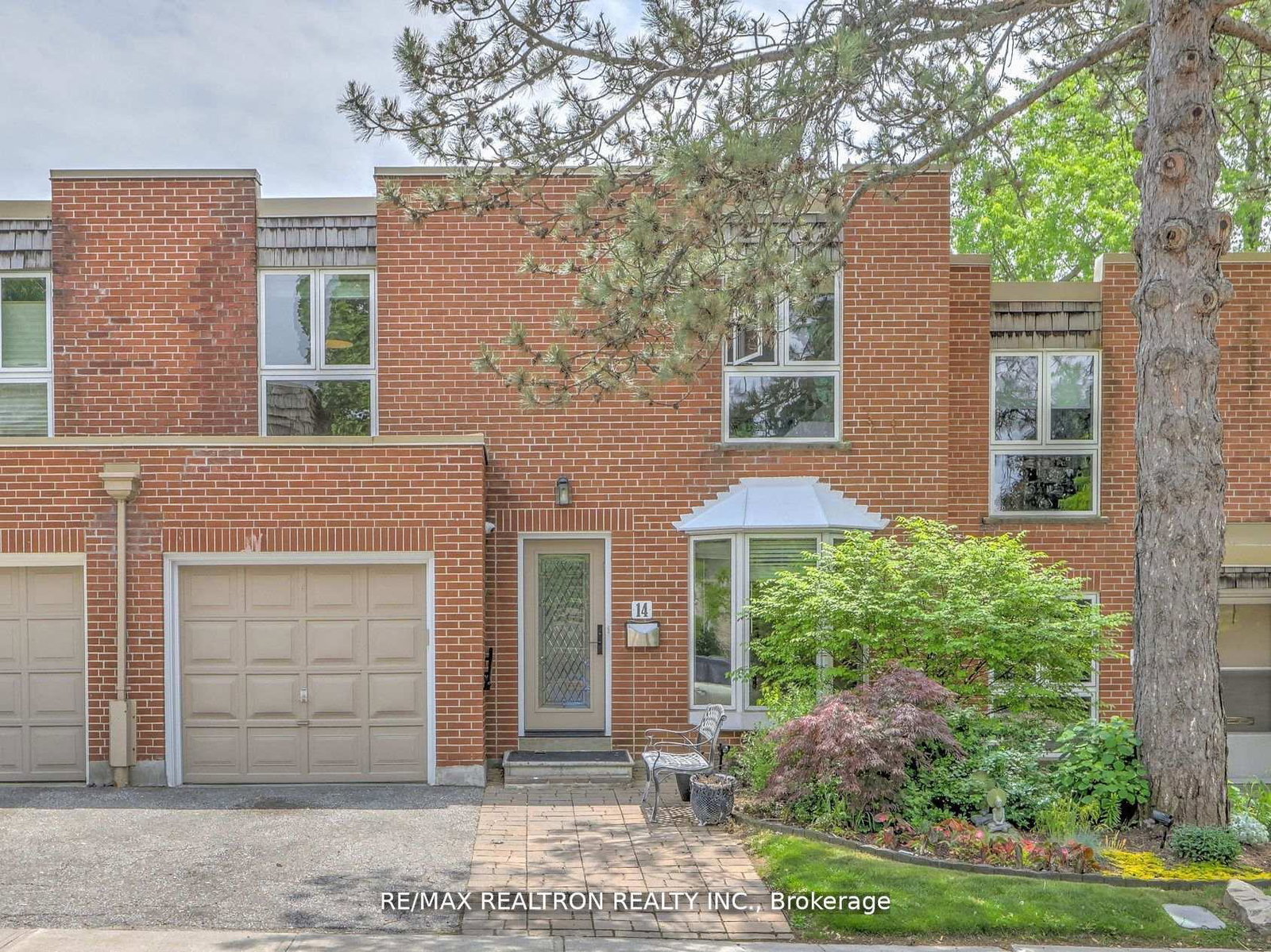 14-anvil-millway-north-york-ontario-c13013018