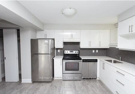 686-bathurst-street-toronto-ontario-c13013190