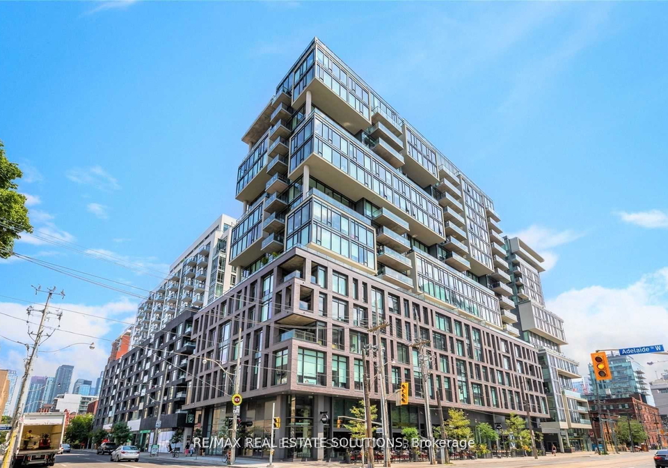 111-bathurst-street-toronto-ontario-c13013202