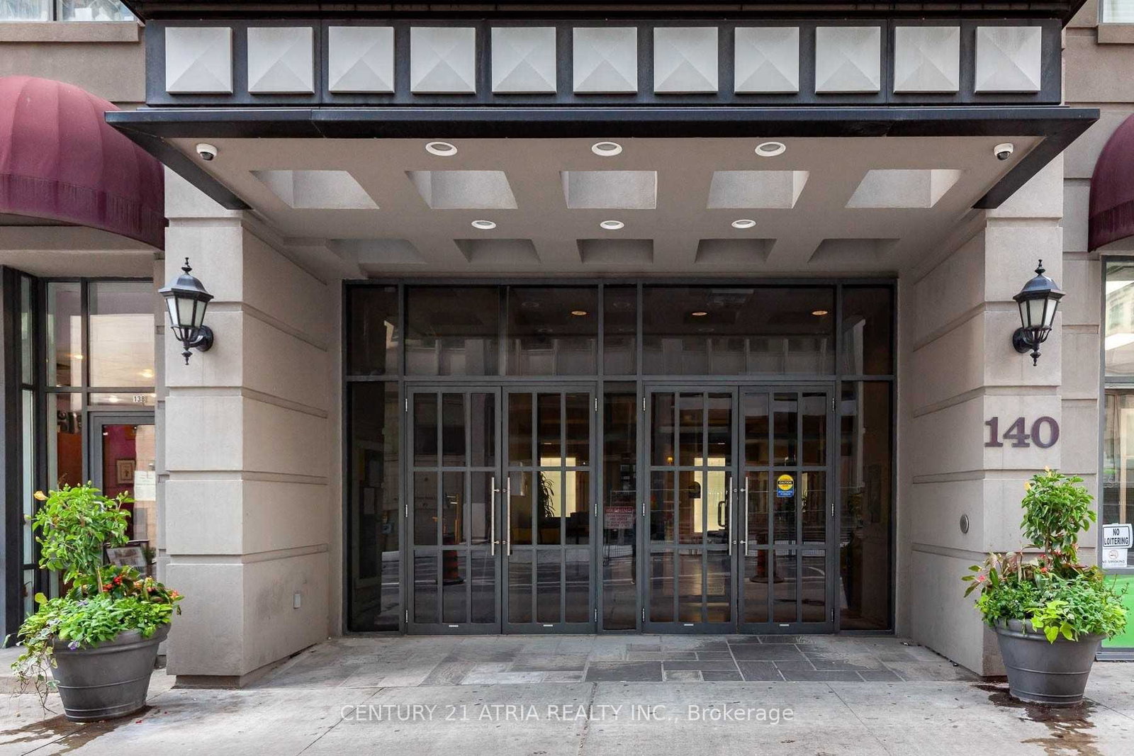 140-simcoe-street-toronto-ontario-c13013310
