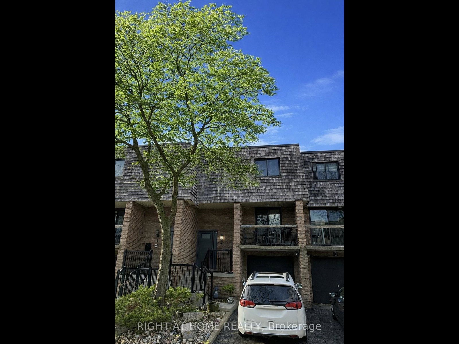 6-glade-carse-way-toronto-ontario-c13013582
