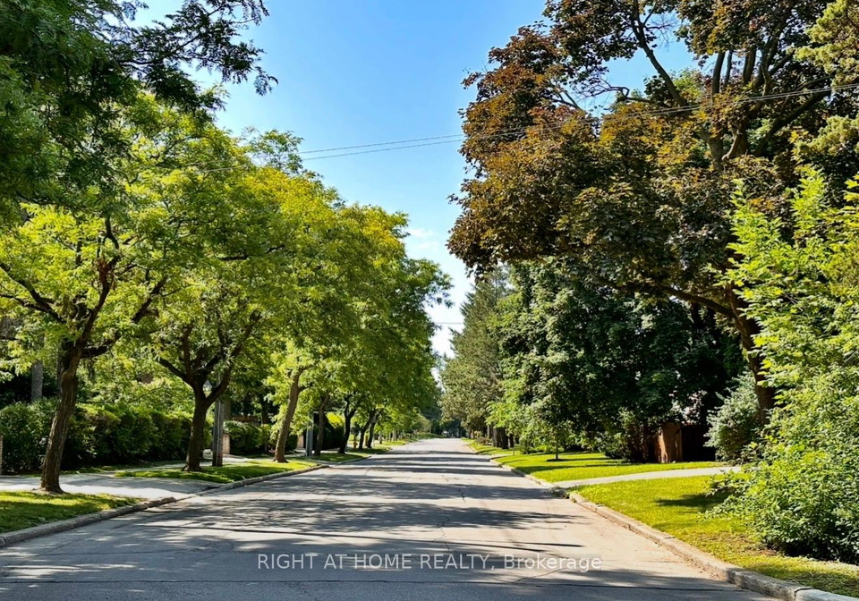 6-glade-carse-way-toronto-ontario-c13013582