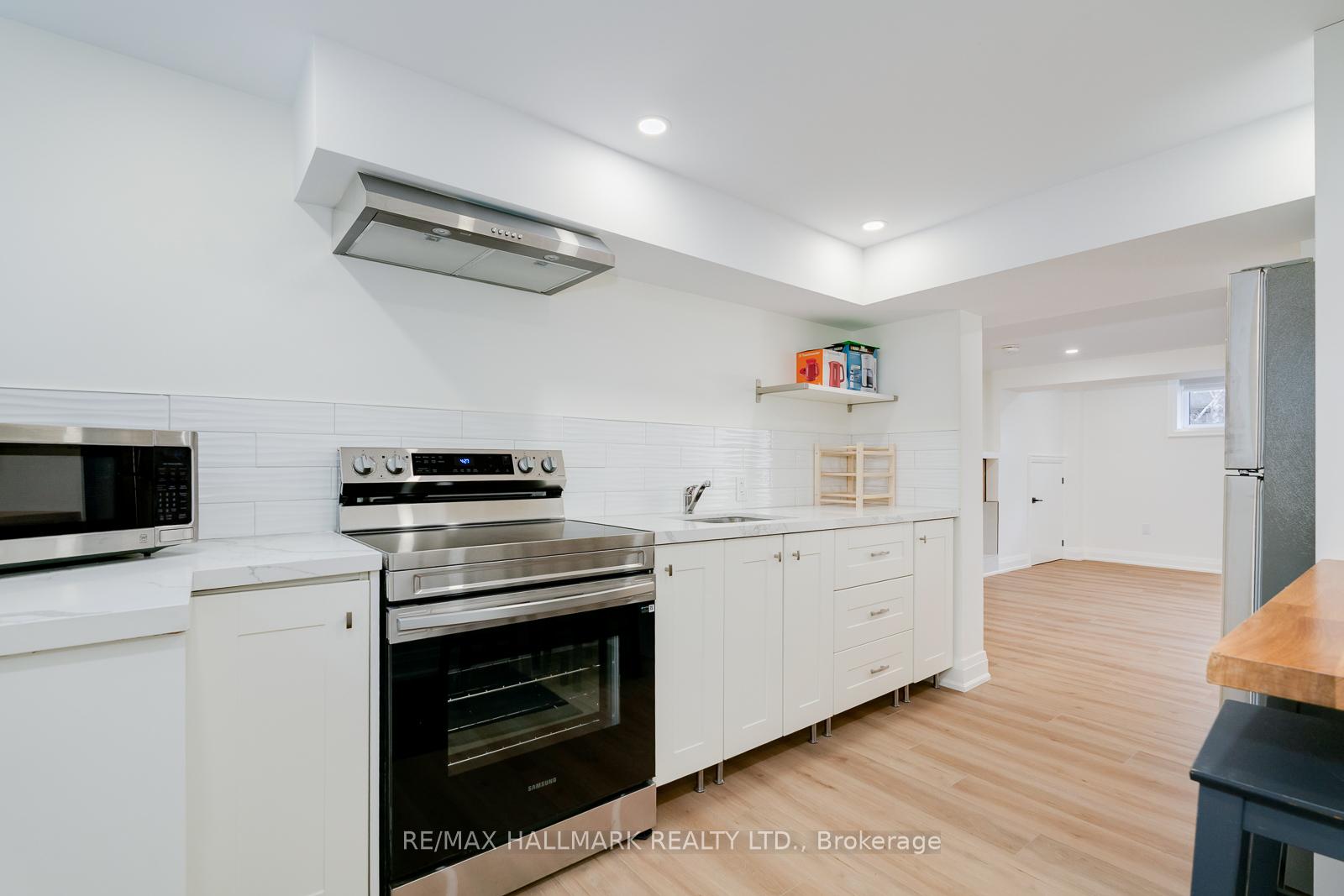 69-searle-avenue-toronto-ontario-c13014342