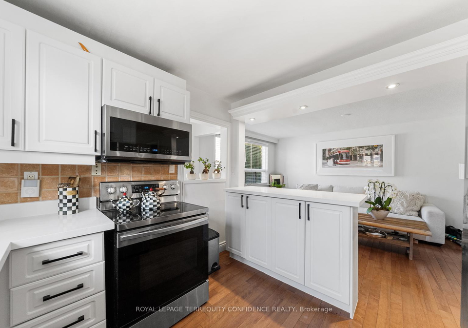 69-nipigon-avenue-north-york-ontario-c13014382
