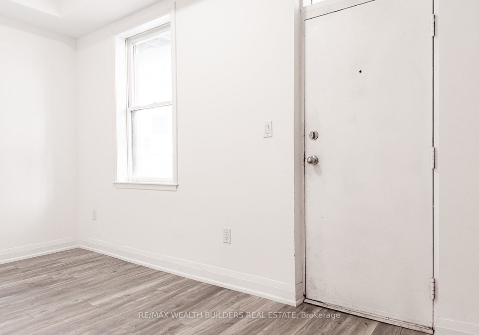 209-jarvis-street-toronto-ontario-c13014690