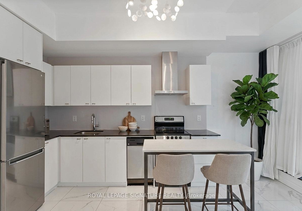 51-east-liberty-street-toronto-ontario-c13014880
