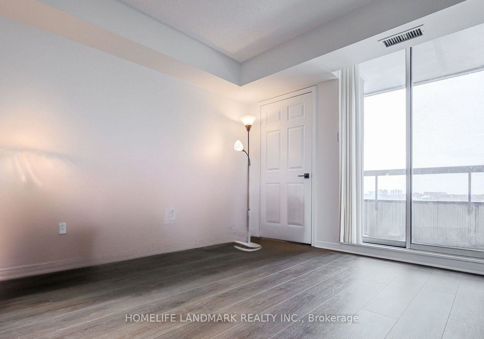 8-hillcrest-avenue-north-york-ontario-c13014988