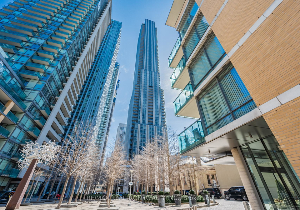 11-yorkville-avenue-toronto-ontario-c13014990