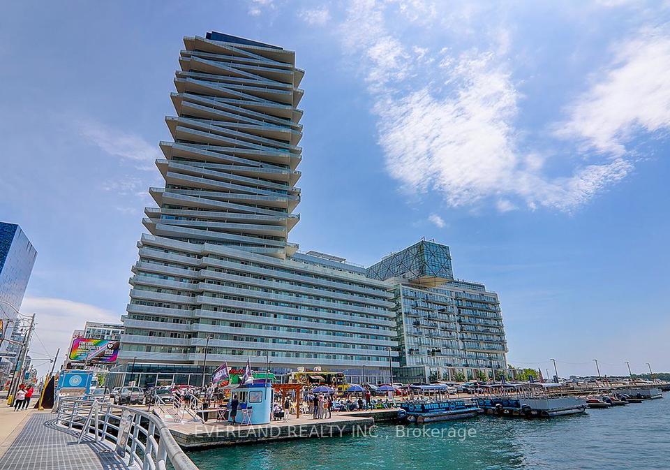 15-queens-quay-e-toronto-ontario-c13015012