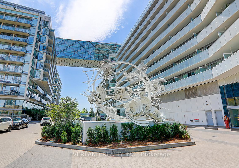 15-queens-quay-e-toronto-ontario-c13015012