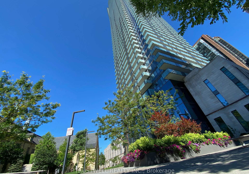 1080-bay-street-toronto-ontario-c13015072
