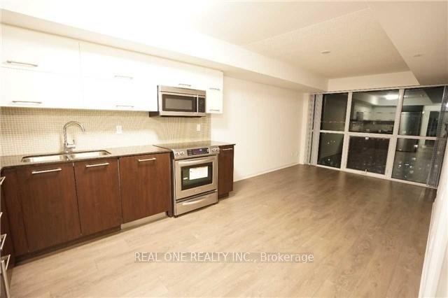 5162-yonge-street-toronto-ontario-c13015260