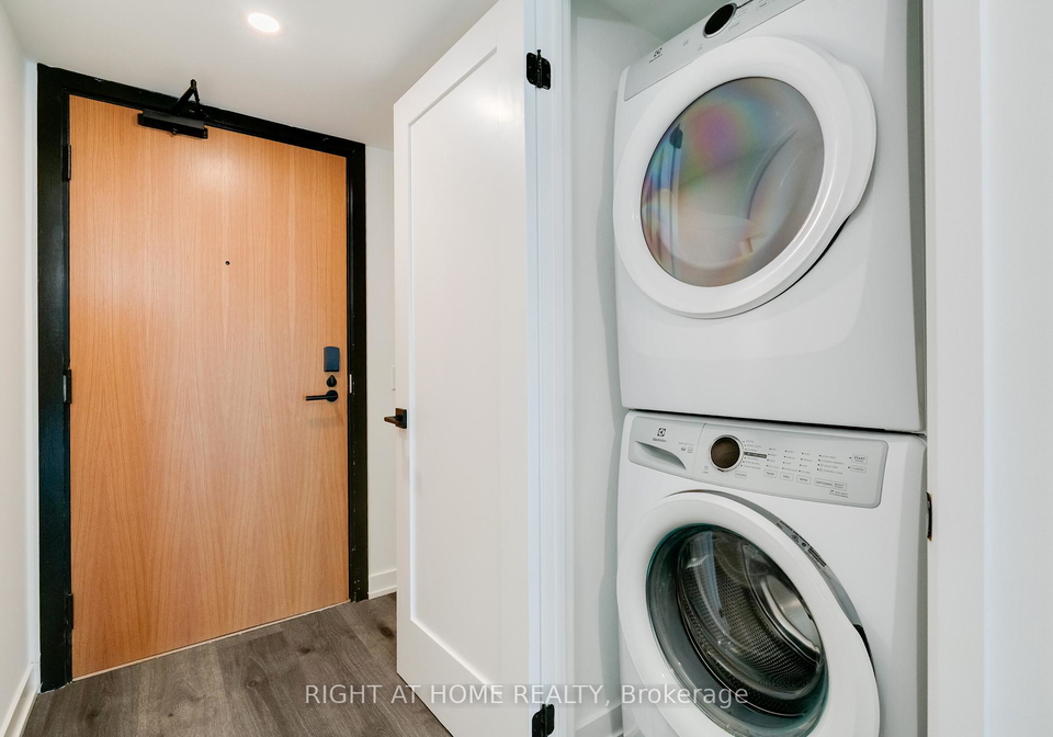 897-college-street-w-toronto-ontario-c13015384