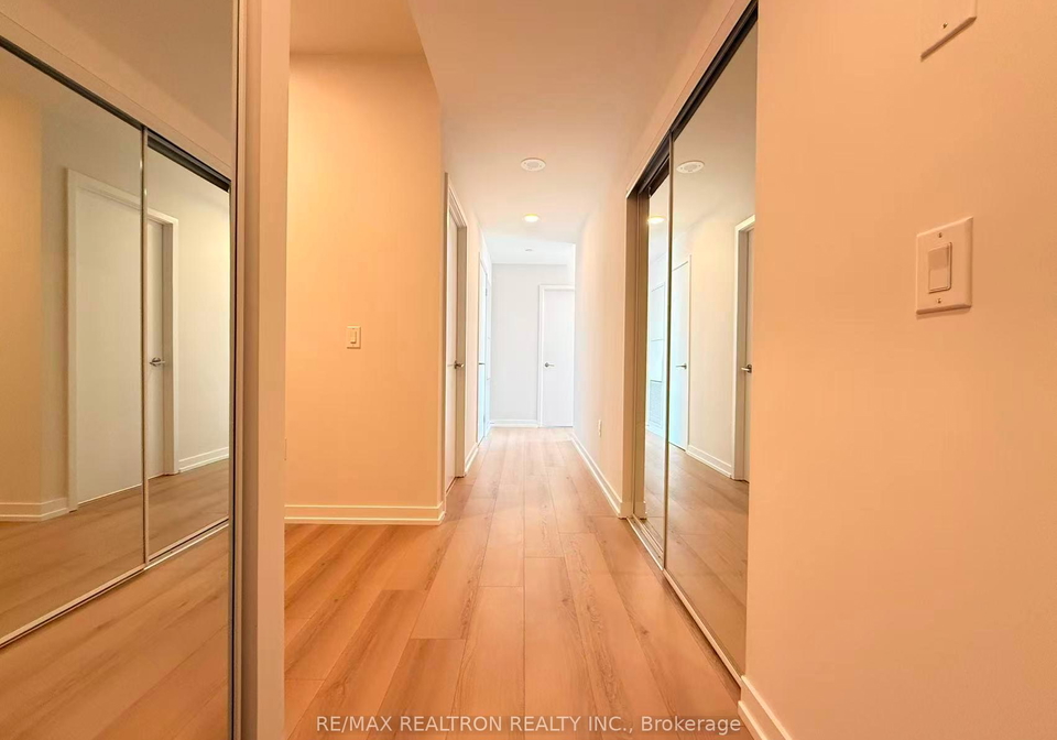 225-sumach-street-n-toronto-ontario-c13015396