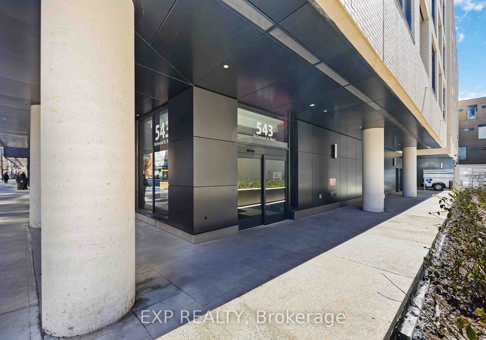 543-richmond-street-w-toronto-ontario-c13015518