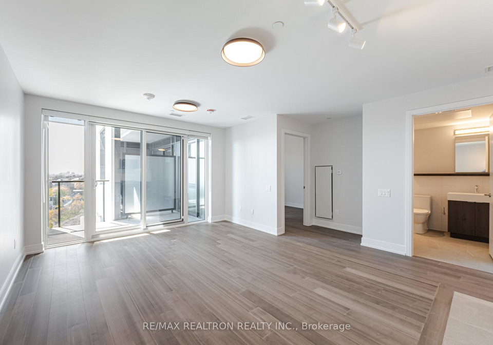 664-spadina-avenue-toronto-ontario-c13015562