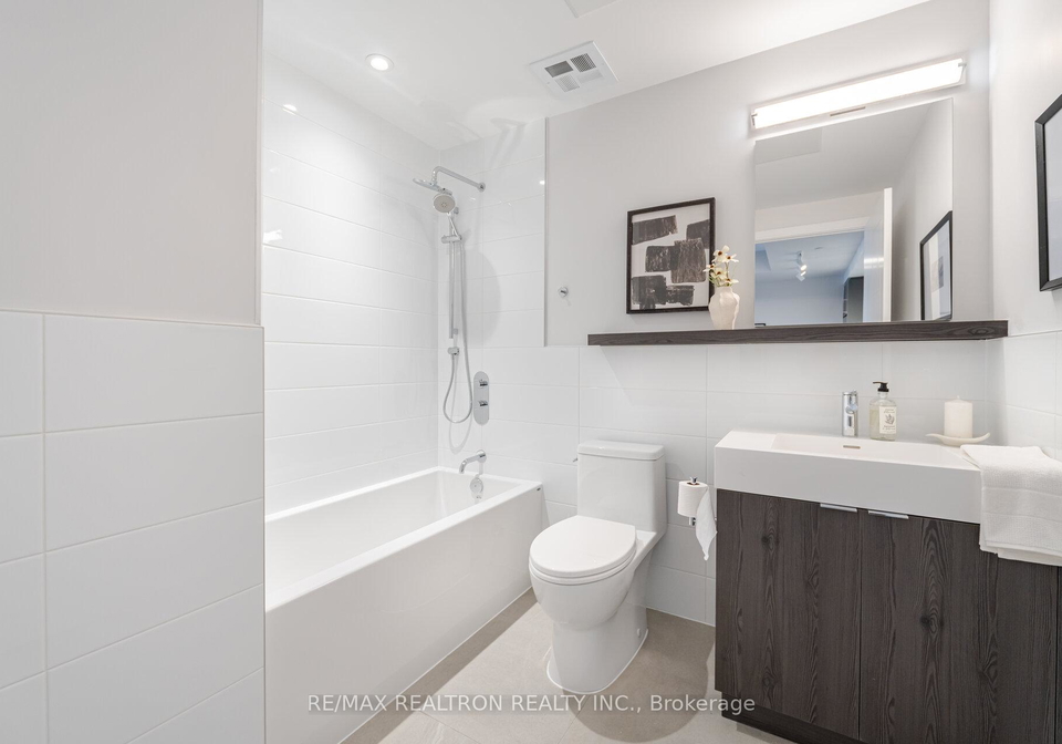 664-spadina-avenue-toronto-ontario-c13015562