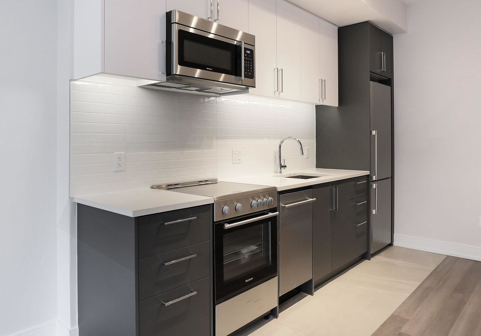 2525-bathurst-street-toronto-ontario-c13015570