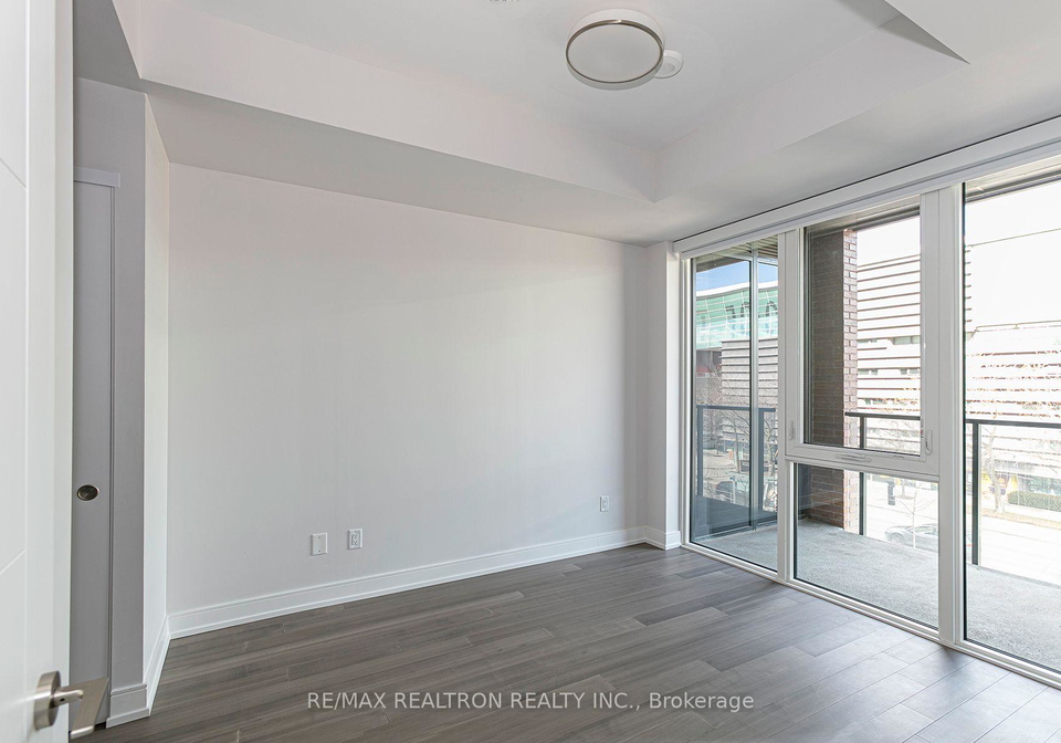 664-spadina-avenue-toronto-ontario-c13015578
