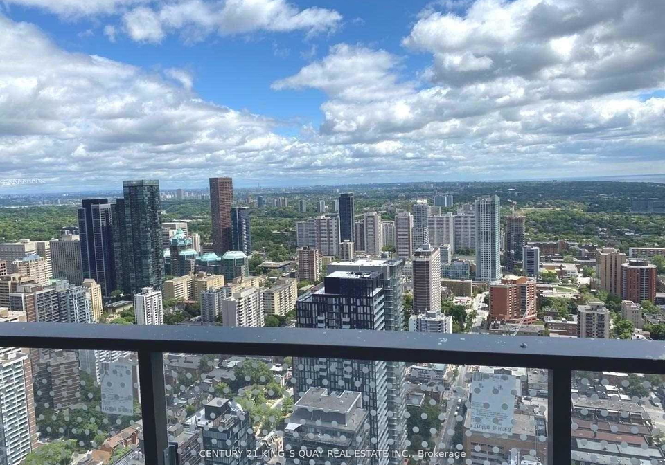 11-wellesley-street-w-toronto-ontario-c13015944