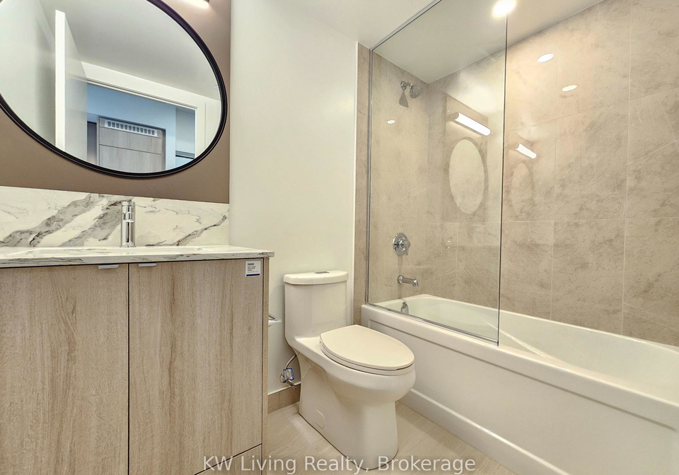 771-e-yonge-street-toronto-ontario-c13015962