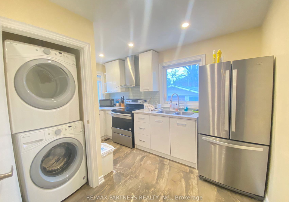 87-bishop-avenue-north-york-ontario-c13016328