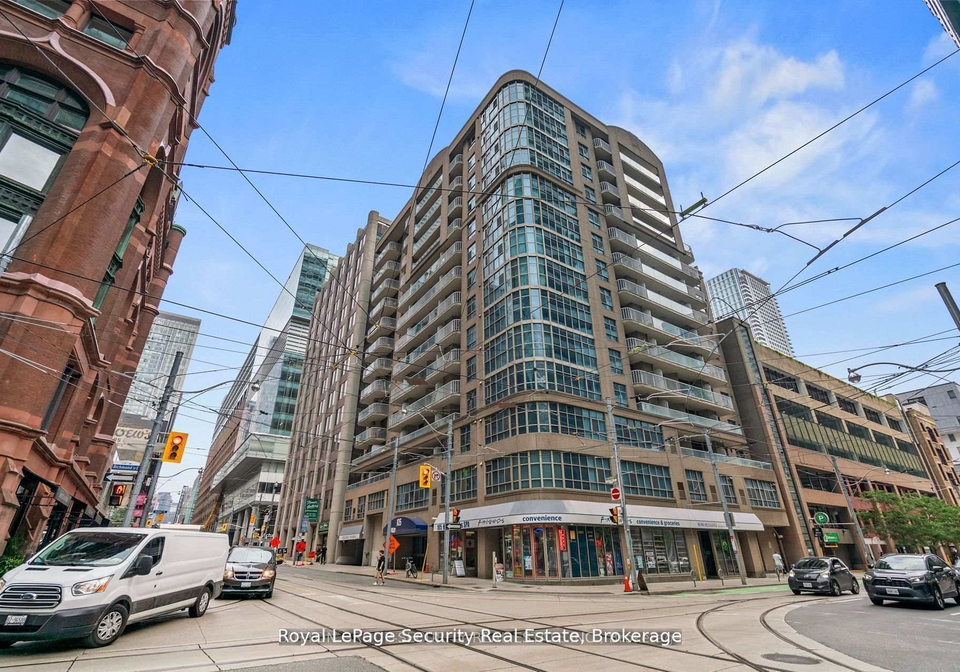 105-victoria-street-toronto-ontario-c13016346