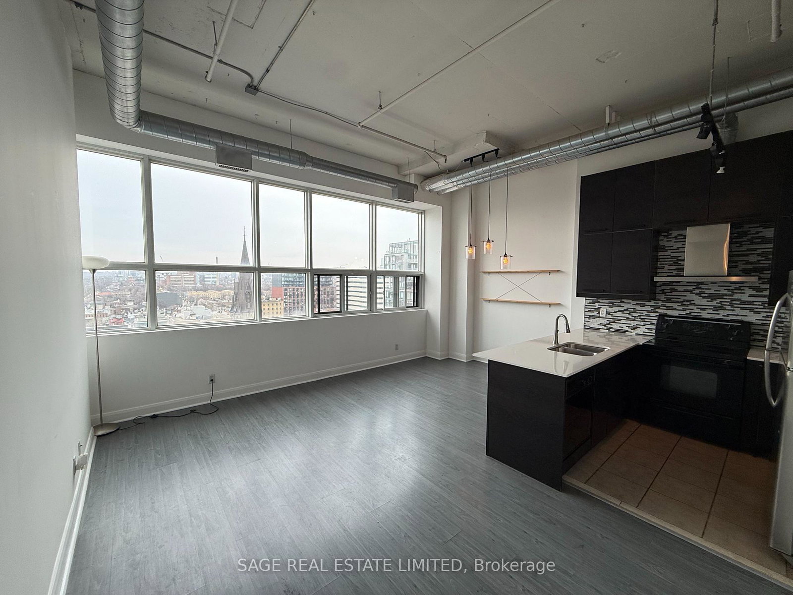 700-king-street-w-toronto-ontario-c13016428