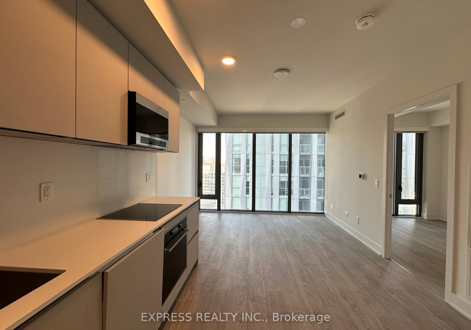 8-cumberland-street-toronto-ontario-c13016612