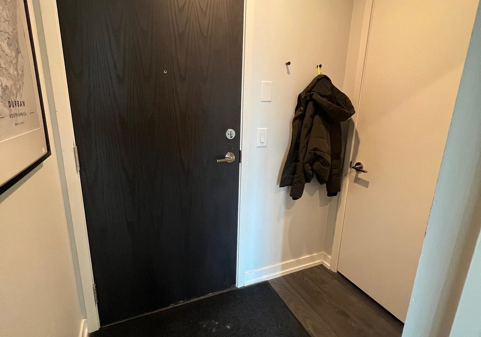 200-sackville-street-toronto-ontario-c13016644