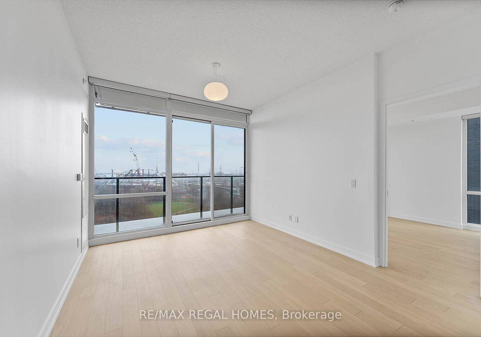 120-bayview-avenue-toronto-ontario-c13016794