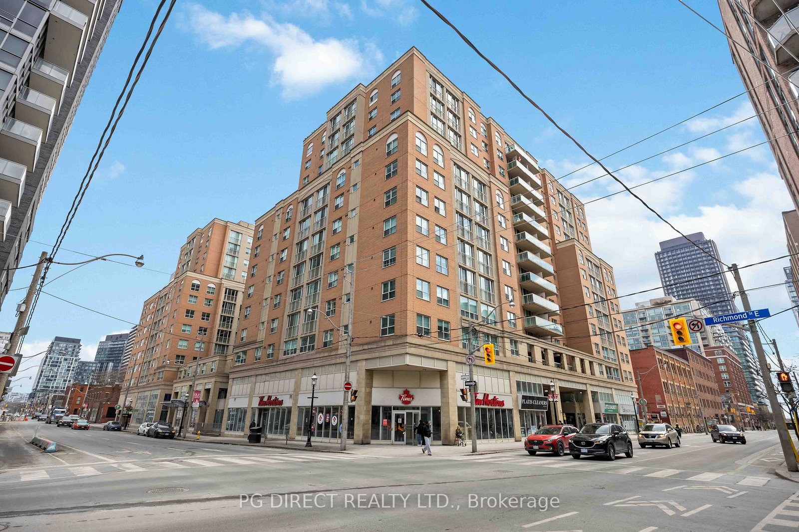 323-richmond-street-toronto-ontario-c13016854